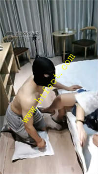 yzmi1wzddck.jpg