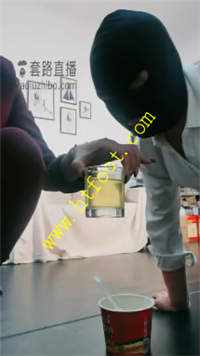 lxzq25gpe4m.jpg