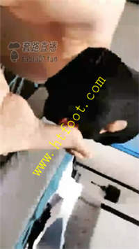 sfjpq5jrhyn.jpg