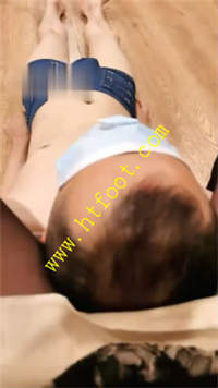 02p0r1rkgt3.jpg