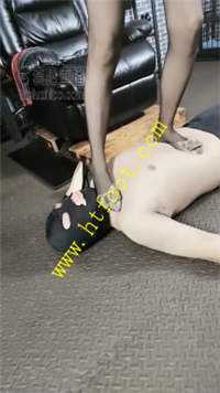 t1xyijhcu05.jpg