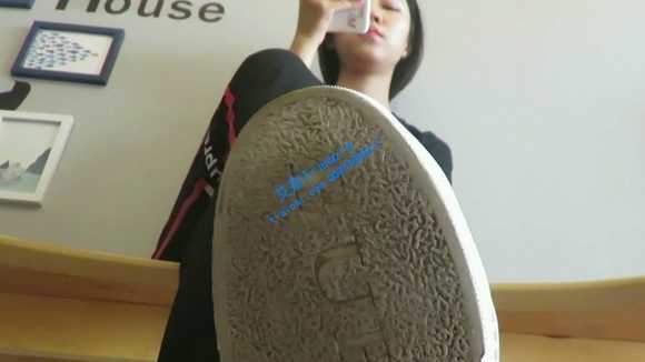vjxuqpe311m.jpg