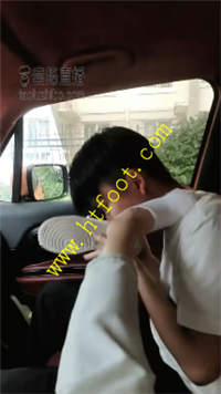 03k534ugiqt.jpg