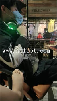 0scf4nw30g2.jpg