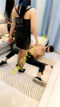 emqlesomb4x.jpg