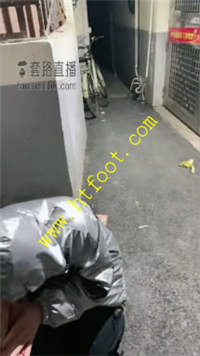 brtc5m1h4sl.jpg