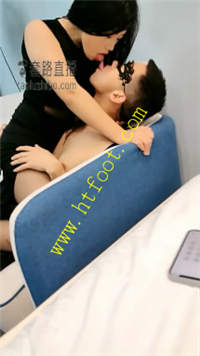 i32pcblicvy.jpg
