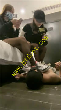 3guf24ut2me.jpg