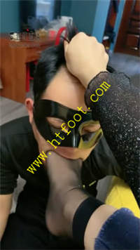 r4ur3uprjww.jpg