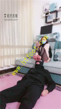 emxg1qmiono.jpg