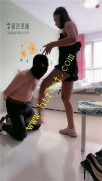 fyo13nbm03r.jpg