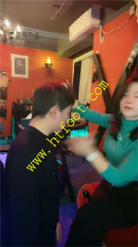klubq2vx4xw.jpg