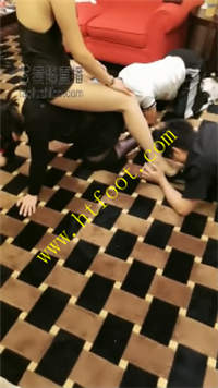 1m1zqdoo0o1.jpg