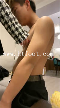 1hhso2fg03n.jpg