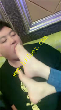q4dtwkgnedx.jpg