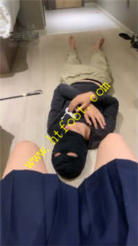 k2fb4nmlm40.jpg