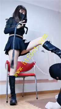 tlm0wewbilv.jpg