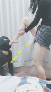 co4tpy4ms2r.jpg
