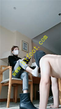 qb4mwup4lpr.jpg