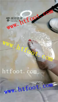 h13q4p5ox1l.jpg