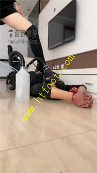 dz31dpzxrnb.jpg