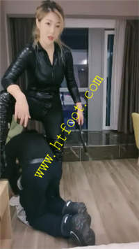 lcxp5blfyfr.jpg