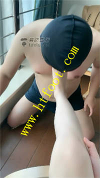dxncd4pflnt.jpg