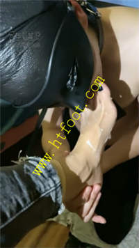 t352tdc2f1b.jpg