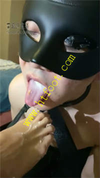13rqbb4v1ke.jpg
