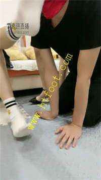 0abzxyx3nqf.jpg