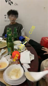 lma3x2fz2xy.jpg