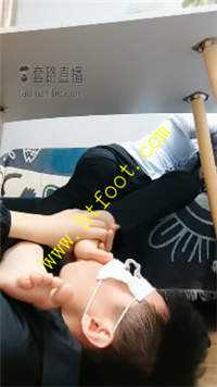 a3br0dv2d4u.jpg
