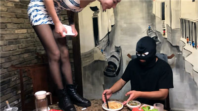 zhbynv0fgcm.jpg