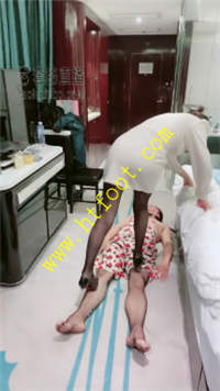 d3qapcsjy3l.jpg