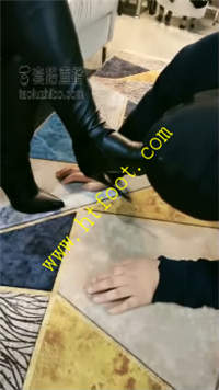 ywyn10jrkuk.jpg