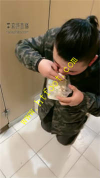 1c5xs4uk2w2.jpg