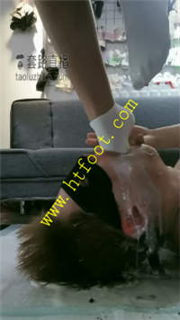 cy2q4wcidly.jpg