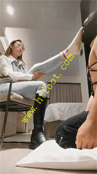 lguepdcsh3b.jpg