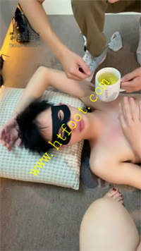 4xwn2c332ja.jpg