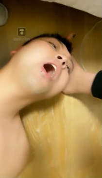 lyyub1o11nh.jpg