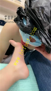 vdwgqacry2d.jpg