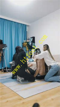 kfmnsk45gak.jpg