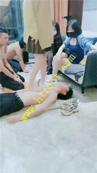 uksfxes01i0.jpg