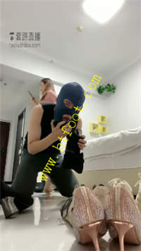 rv1uyknc5nf.jpg