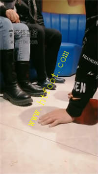 3e5kiosj4vr.jpg