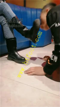 v12t0xq5pq5.jpg