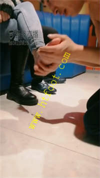 u3b44fxdpiq.jpg