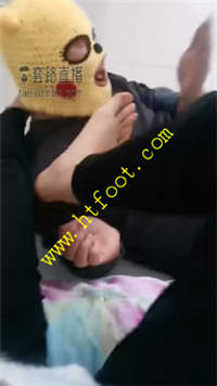 yvor2f4f2x0.jpg