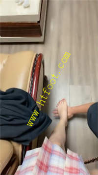 bwf4lxuaehy.jpg