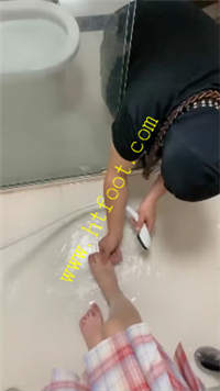 q5tr0stlin2.jpg